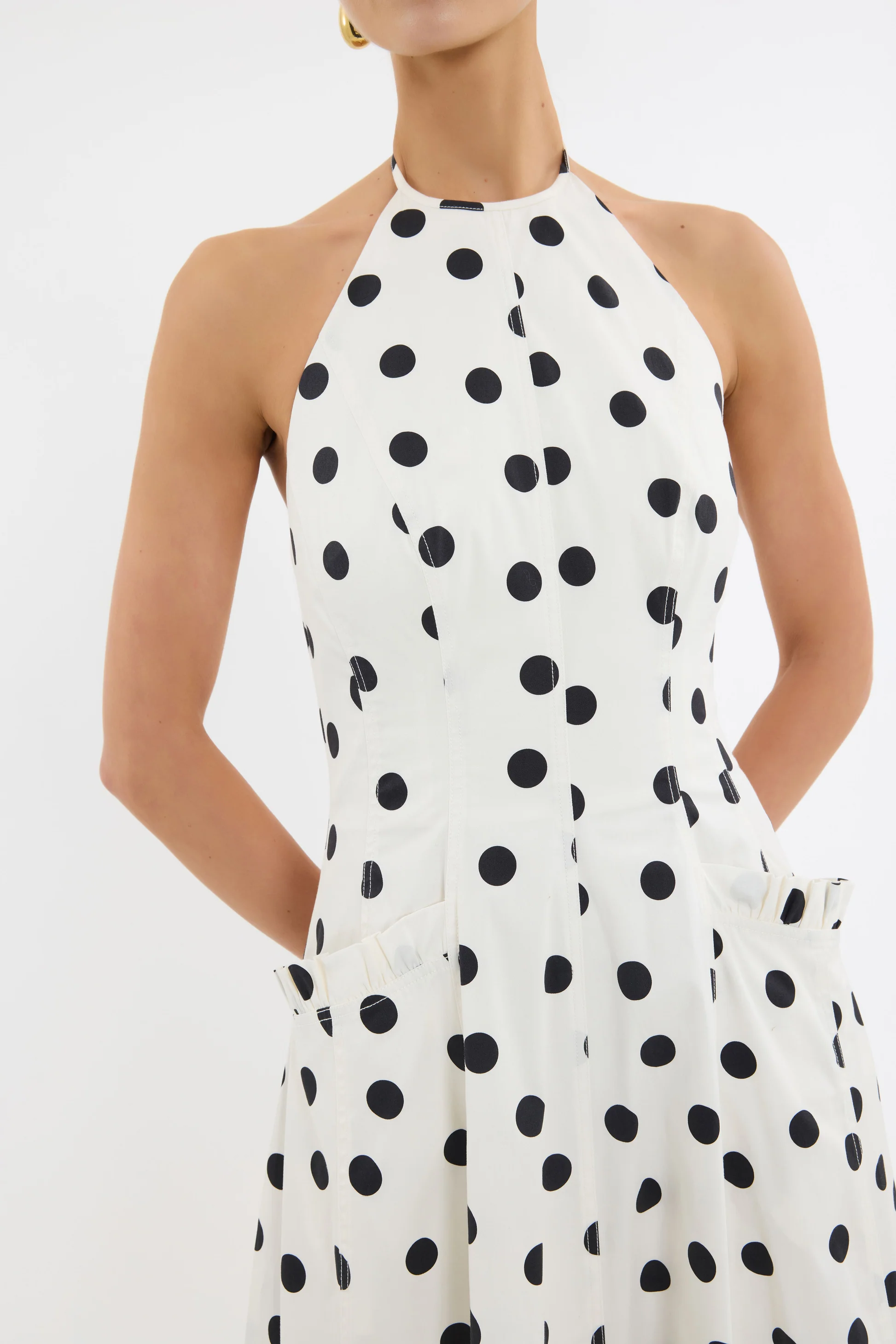 MAISIE_MAXI_2504-1203_PRINT_FEATURE_13c52877-4f29-4b9d-be25-0e0c12650541 MAISIE_MAXI_2504-1203_PRINT_FEATURE_13c52877-4f29-4b9d-be25-0e0c12650541